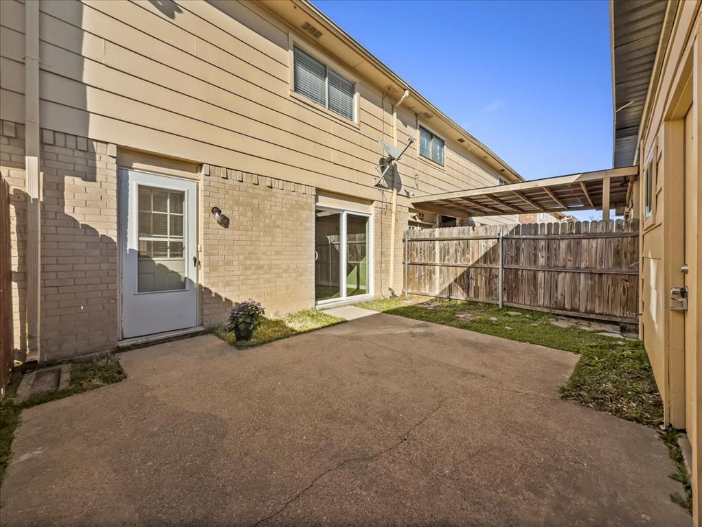 Mountain Creek Twnhs 02 - Residential