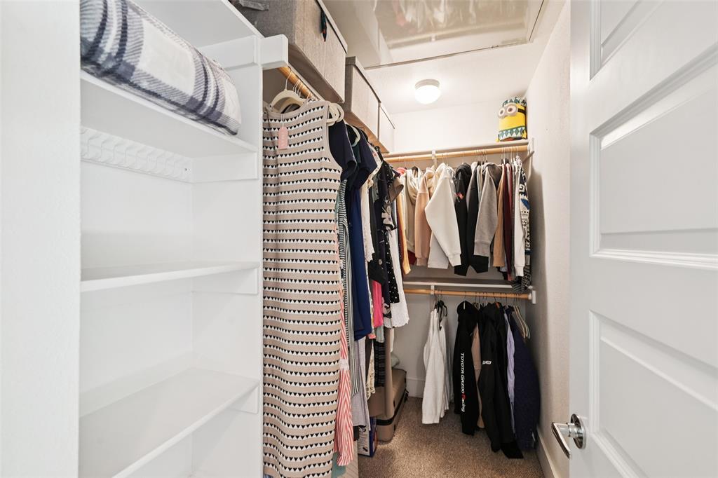 4407 Munger Avenue Condominiums - Residential