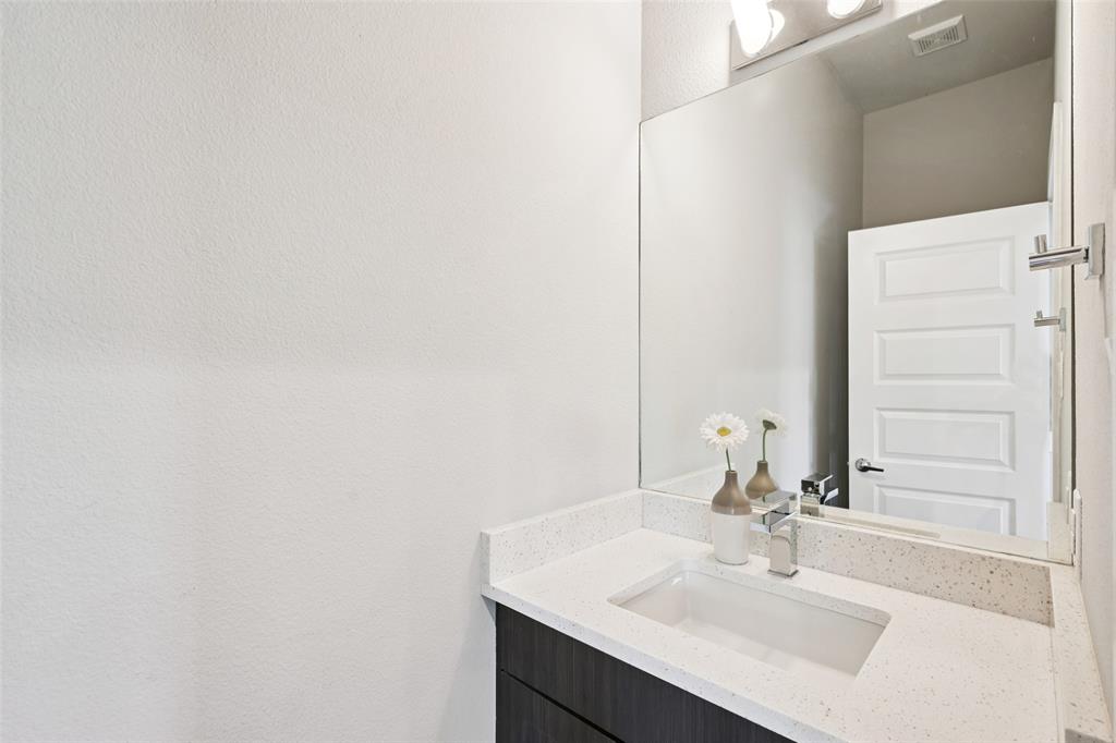 4407 Munger Avenue Condominiums - Residential