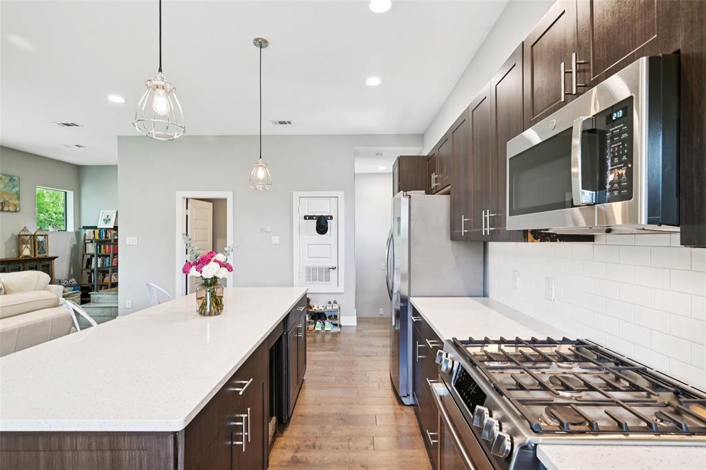 4407 Munger Avenue Condominiums - Residential