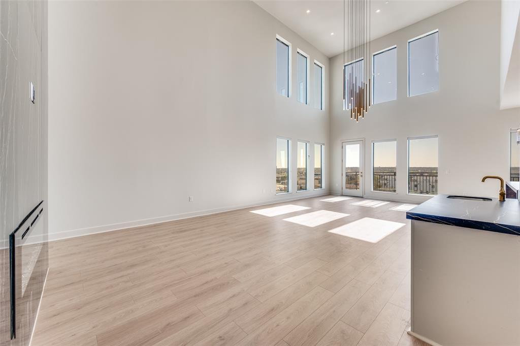 MANSFIELD R BLK C917 LTS 2-3 PT LT 4 ABND - Residential