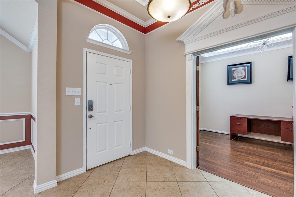 2709 Foxpoint Trail