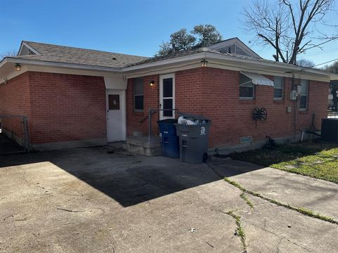 Tiny photo for 8907 Rustown Drive, Dallas, TX 75228 (MLS # 21197349)