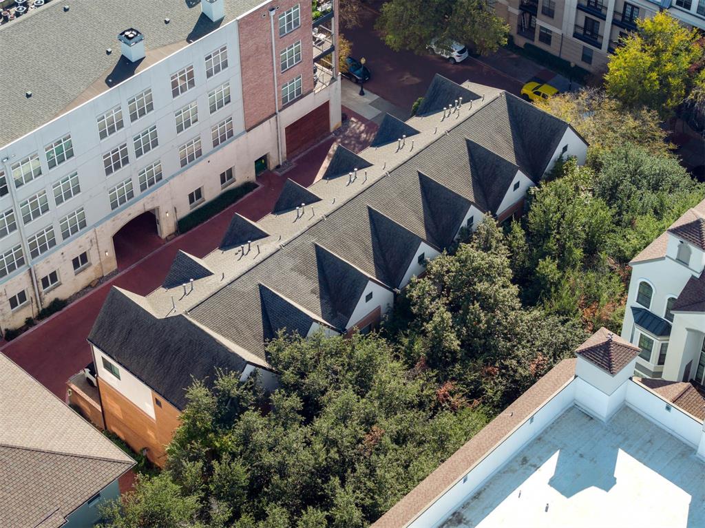 Heights of State Thomas - Residential