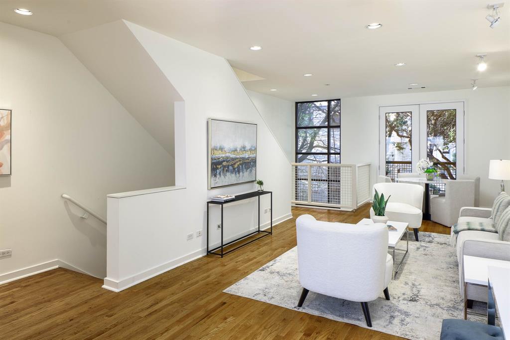 Heights of State Thomas - Residential