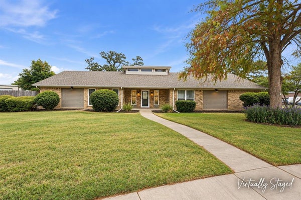 200 LANSFORD DR, BENBROOK, TX 76126 - Image f5929f957cd5d596d31dc4ae6bc3784e/2318720284