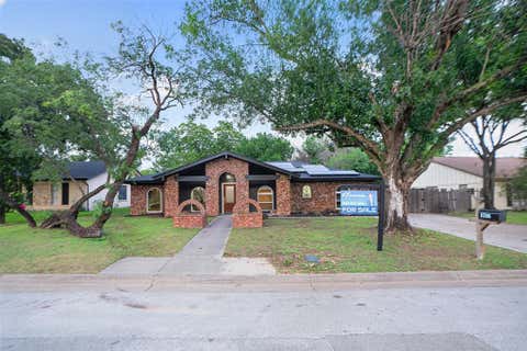 Photo of 1716 Cynthia Lane, Hurst, TX 76054 (MLS # 21275791)