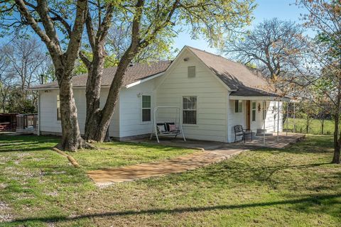 A home in Van Alstyne