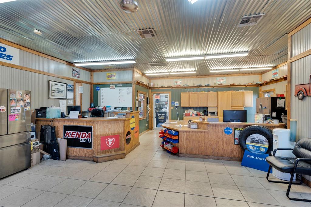 I H Reed - Commercial Sale