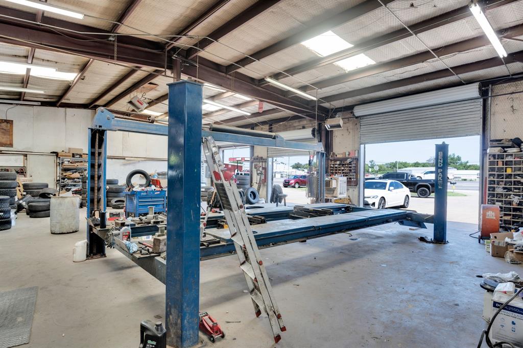 I H Reed - Commercial Sale