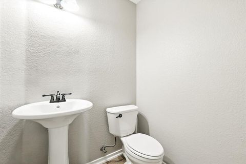 Tiny photo for 109 Petes Lane, Ponder, TX 76259 (MLS # 21083103)