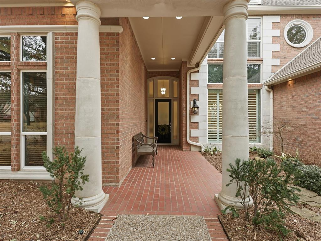 5508 Glenshire Drive