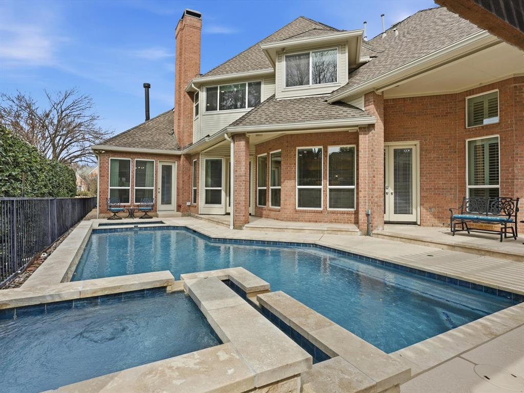 5508 Glenshire Drive