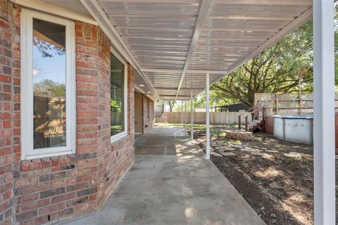Tiny photo for 606 Lyndon Drive, Woodway, TX 76712 (MLS # 21091605)