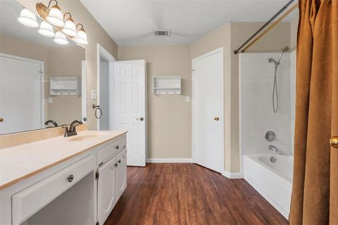 Tiny photo for 606 Lyndon Drive, Woodway, TX 76712 (MLS # 21091605)