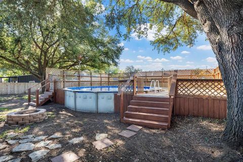 Tiny photo for 606 Lyndon Drive, Woodway, TX 76712 (MLS # 21091605)