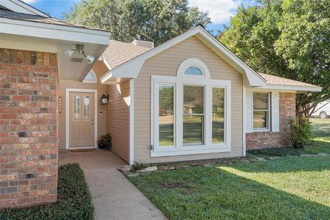 Tiny photo for 606 Lyndon Drive, Woodway, TX 76712 (MLS # 21091605)