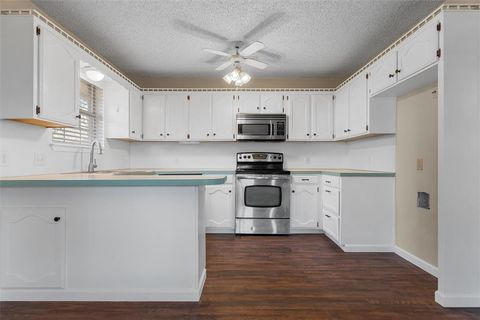 Tiny photo for 606 Lyndon Drive, Woodway, TX 76712 (MLS # 21091605)