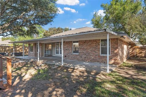 Tiny photo for 606 Lyndon Drive, Woodway, TX 76712 (MLS # 21091605)