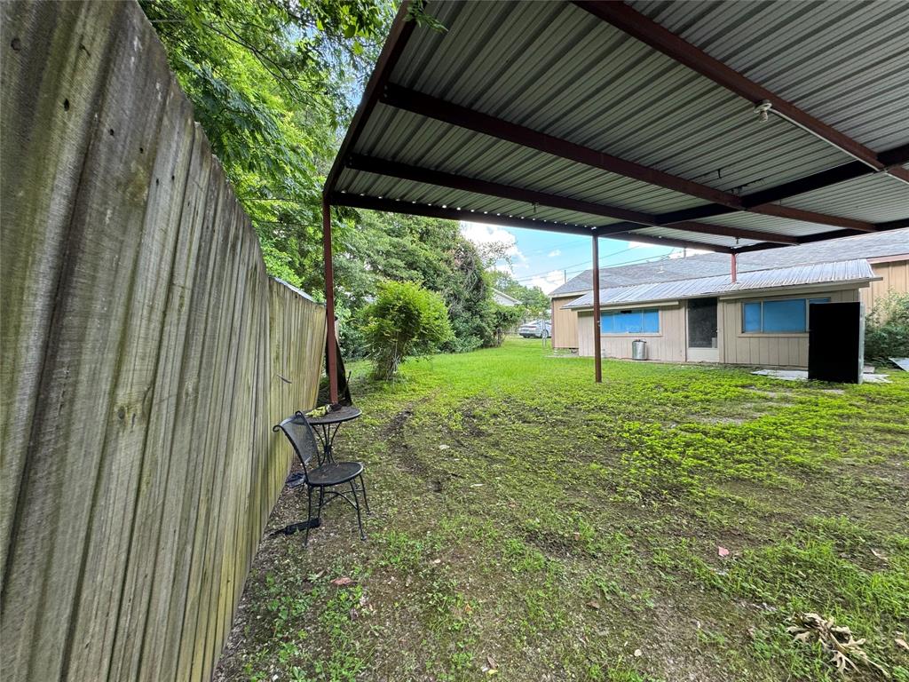 903 Pine Tree Road