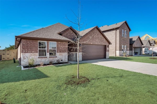 8102 GRANT LN, GREENVILLE, TX 75402 - Image f5a25c672d200083fa96a50870f20ef9/2071817581