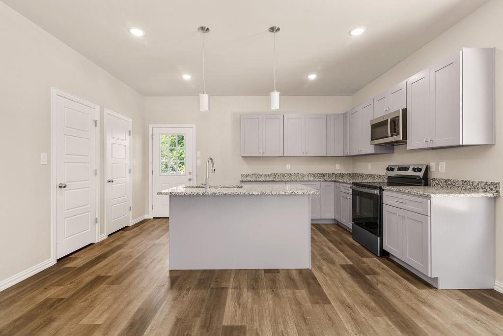 Riverside Estates - Residential