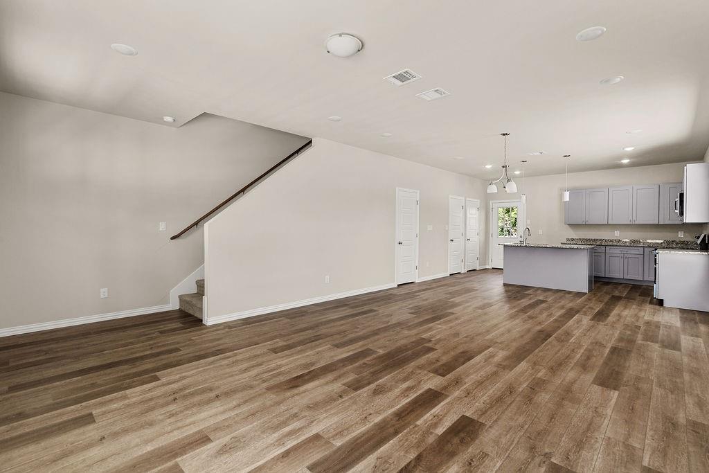 Riverside Estates - Residential