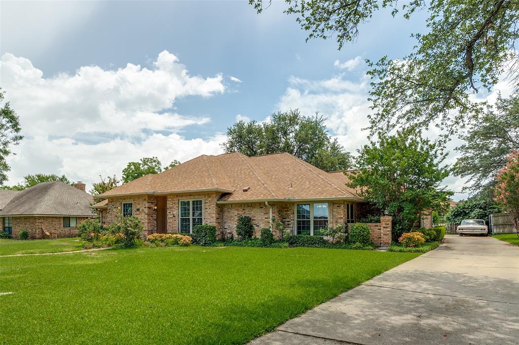 1026 Huntington Drive