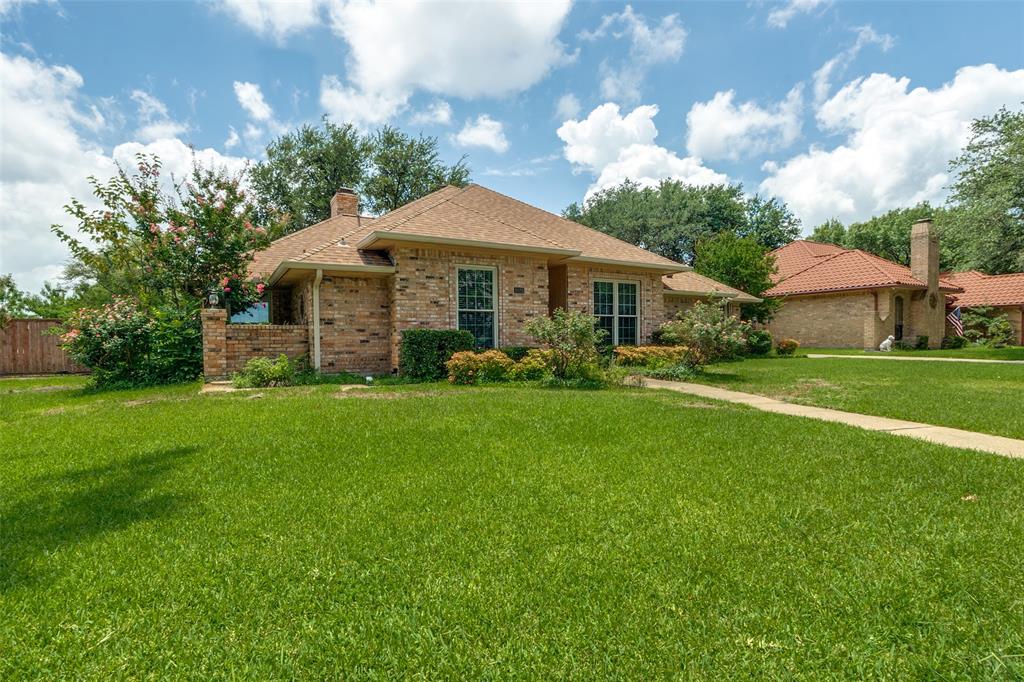 1026 Huntington Drive