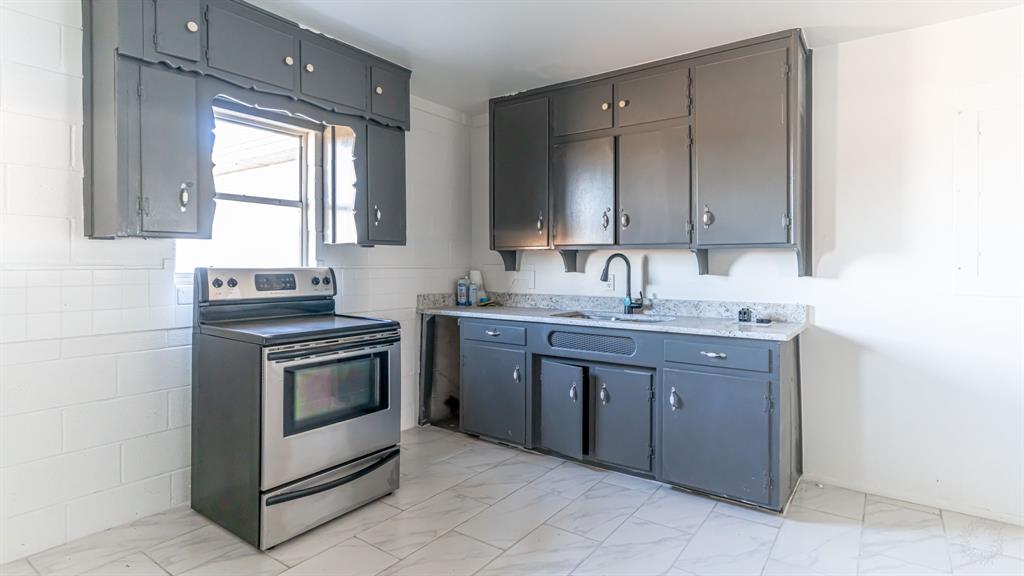 Davis 2nd Add - Commercial Sale