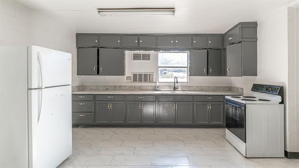 Davis 2nd Add - Commercial Sale