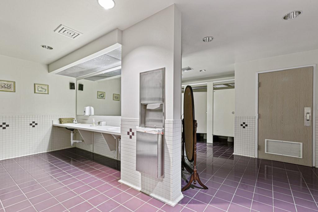 Orig Town Of Greenville - Commercial Sale