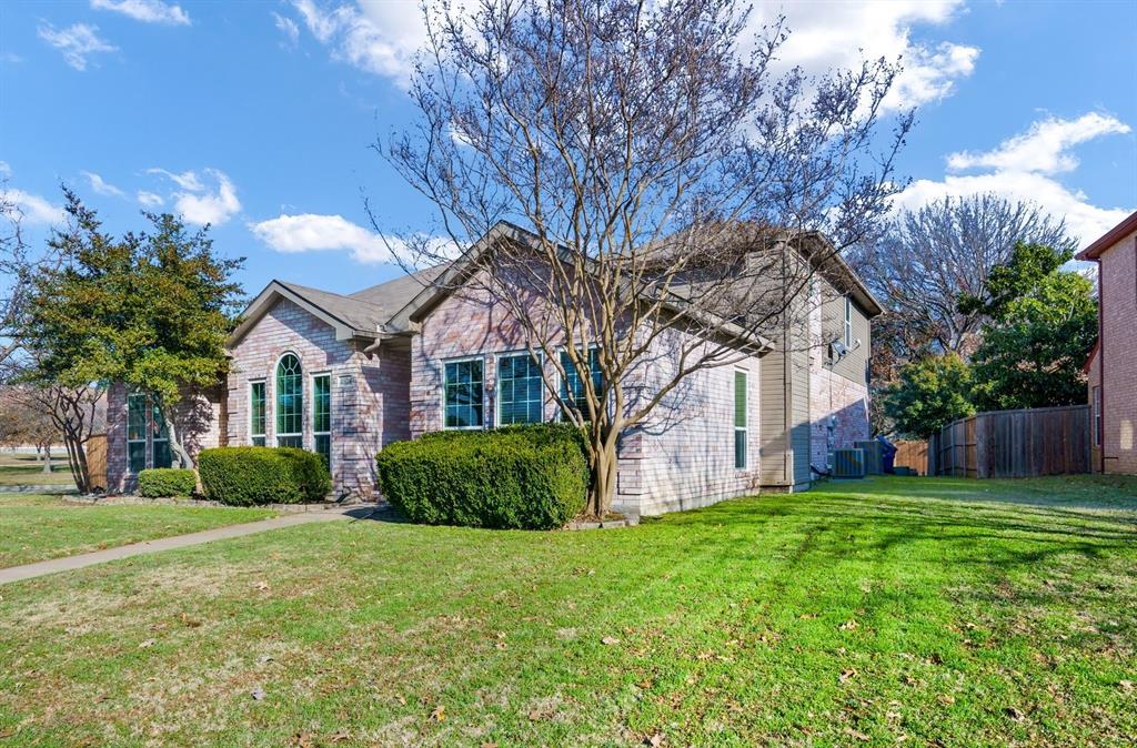 2808 Pinnacle Drive