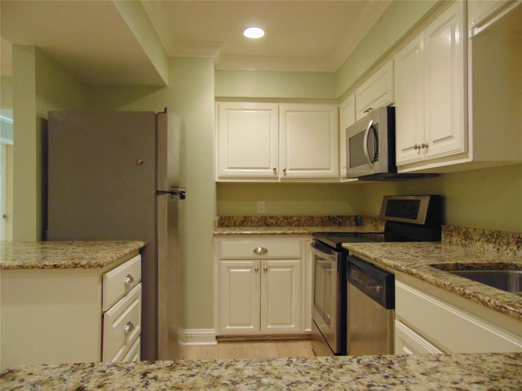 University Place Condo - Residential