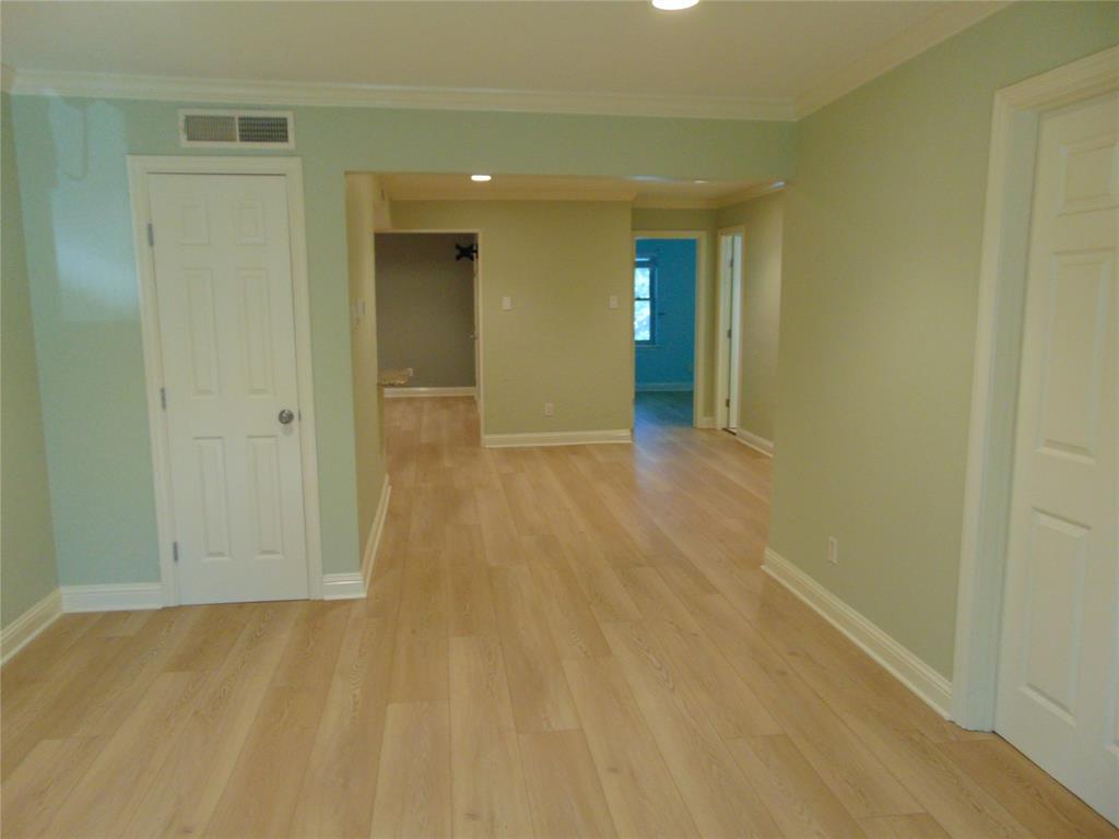 4816 Amesbury Drive 227