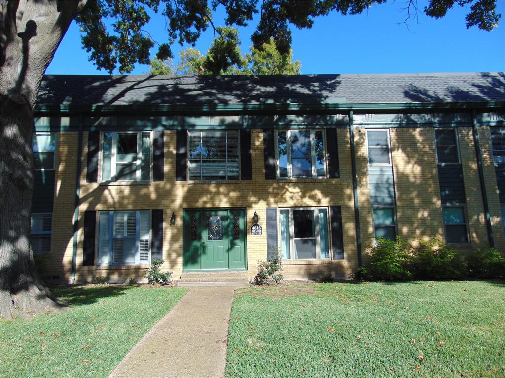 University Place Condo - Residential