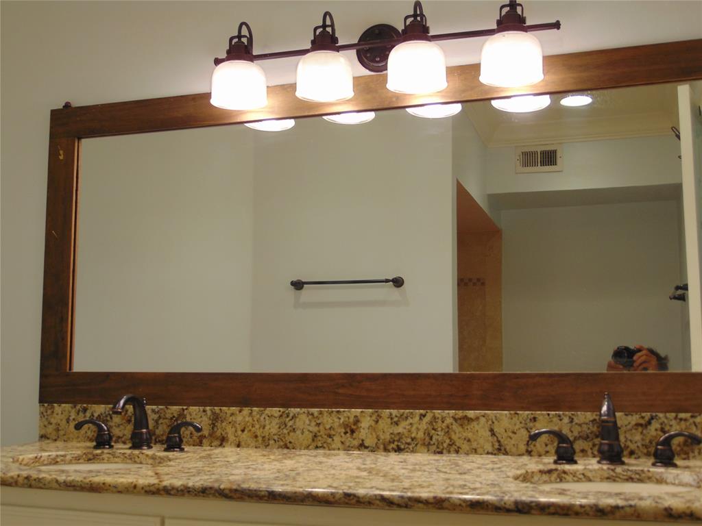 University Place Condo - Residential