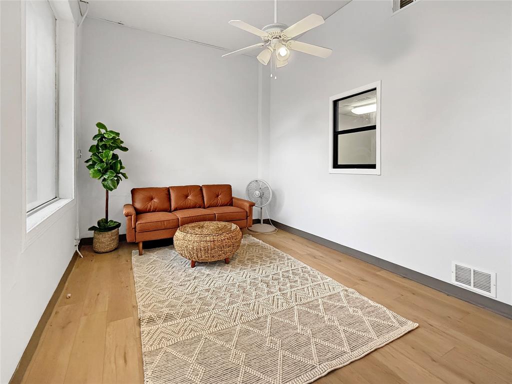 1403 Oak  Knoll Drive