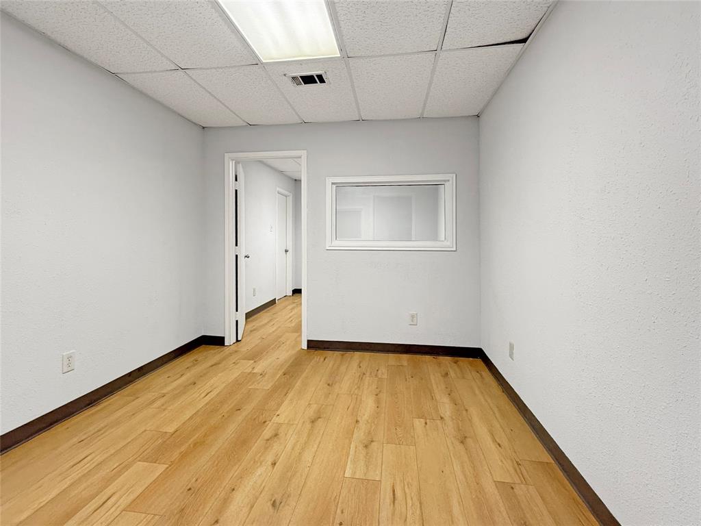 1403 Oak  Knoll Drive
