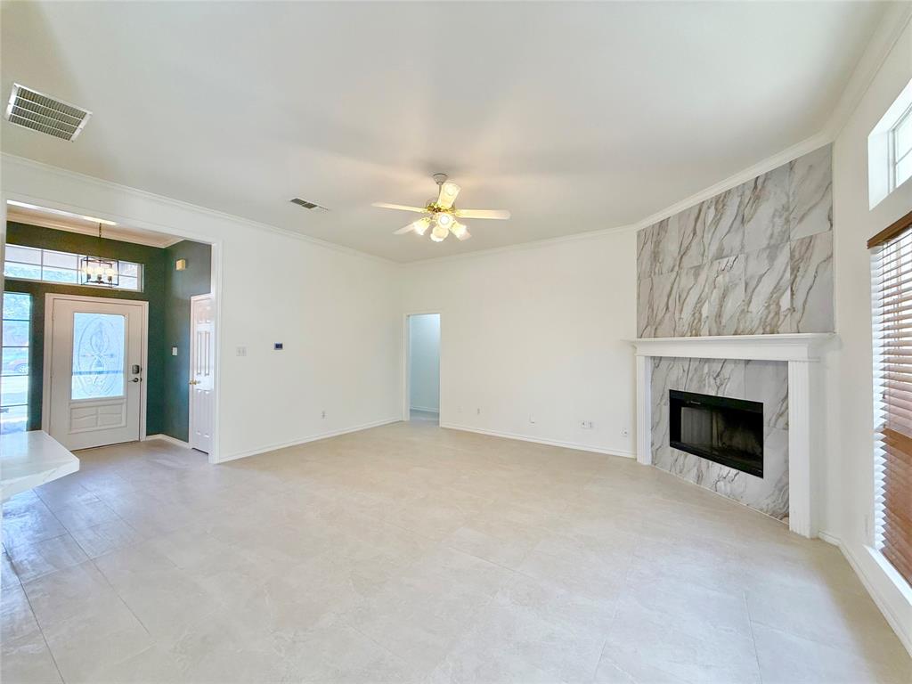 2201 Greendale Court