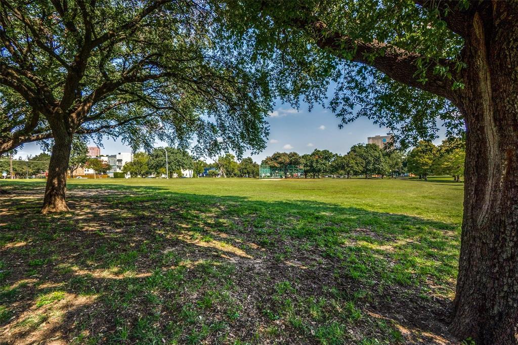 Bryan Place 02 - Residential