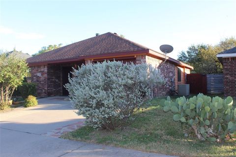 Tiny photo for 5010 El Sol Street, Dallas, TX 75236 (MLS # 21101739)