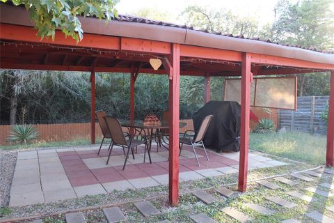 Tiny photo for 5010 El Sol Street, Dallas, TX 75236 (MLS # 21101739)