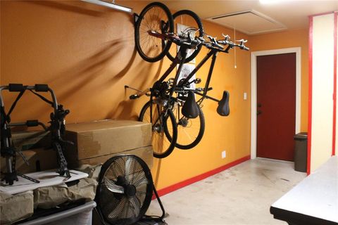 Tiny photo for 5010 El Sol Street, Dallas, TX 75236 (MLS # 21101739)