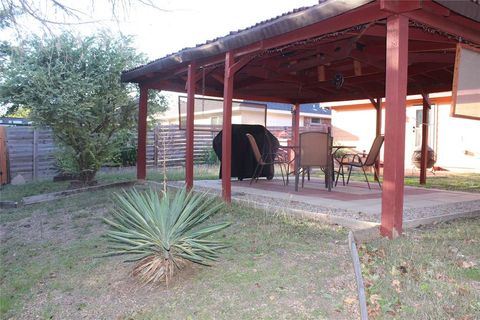 Tiny photo for 5010 El Sol Street, Dallas, TX 75236 (MLS # 21101739)