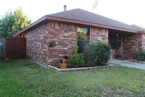 Tiny photo for 5010 El Sol Street, Dallas, TX 75236 (MLS # 21101739)