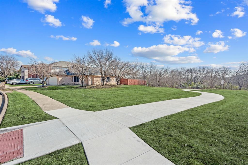 5377 Kingsknowe Parkway