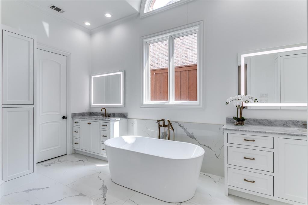 Jackson Heights 02 - Residential