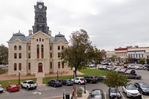 A home in Granbury