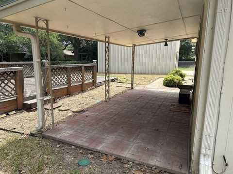 A home in Burleson